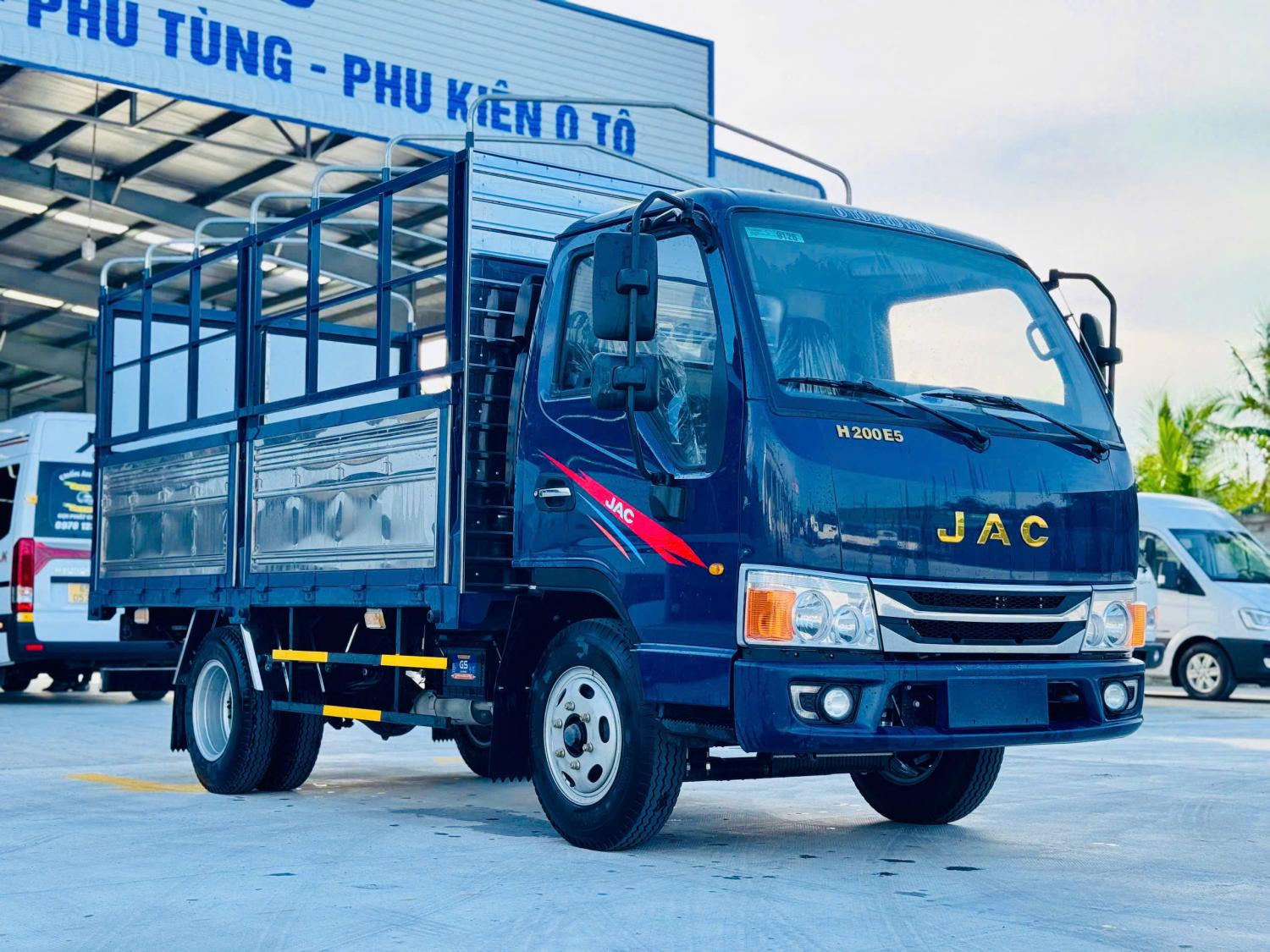 XE TẢI JAC H200 E5 TẢI TRỌNG 1.995 KG
